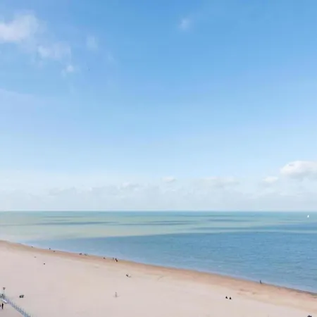 Cozy Near The Apartmán Ostende
